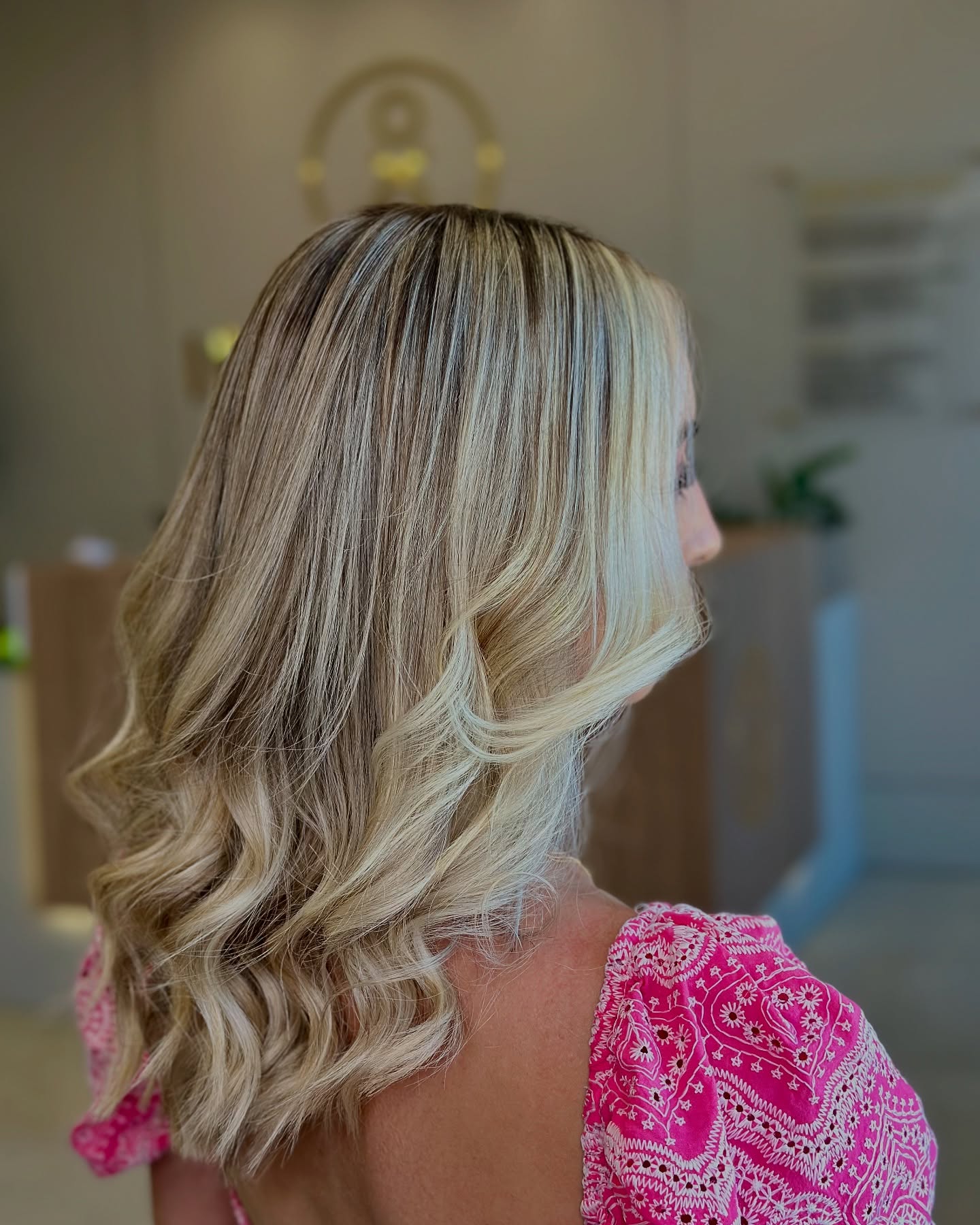 Coloração e Mechas em Tijucas SC | Transforme Seu Visual no Innovare Salão Coloração e Mechas em Tijucas SC | Transforme Seu Visual no Innovare Salão