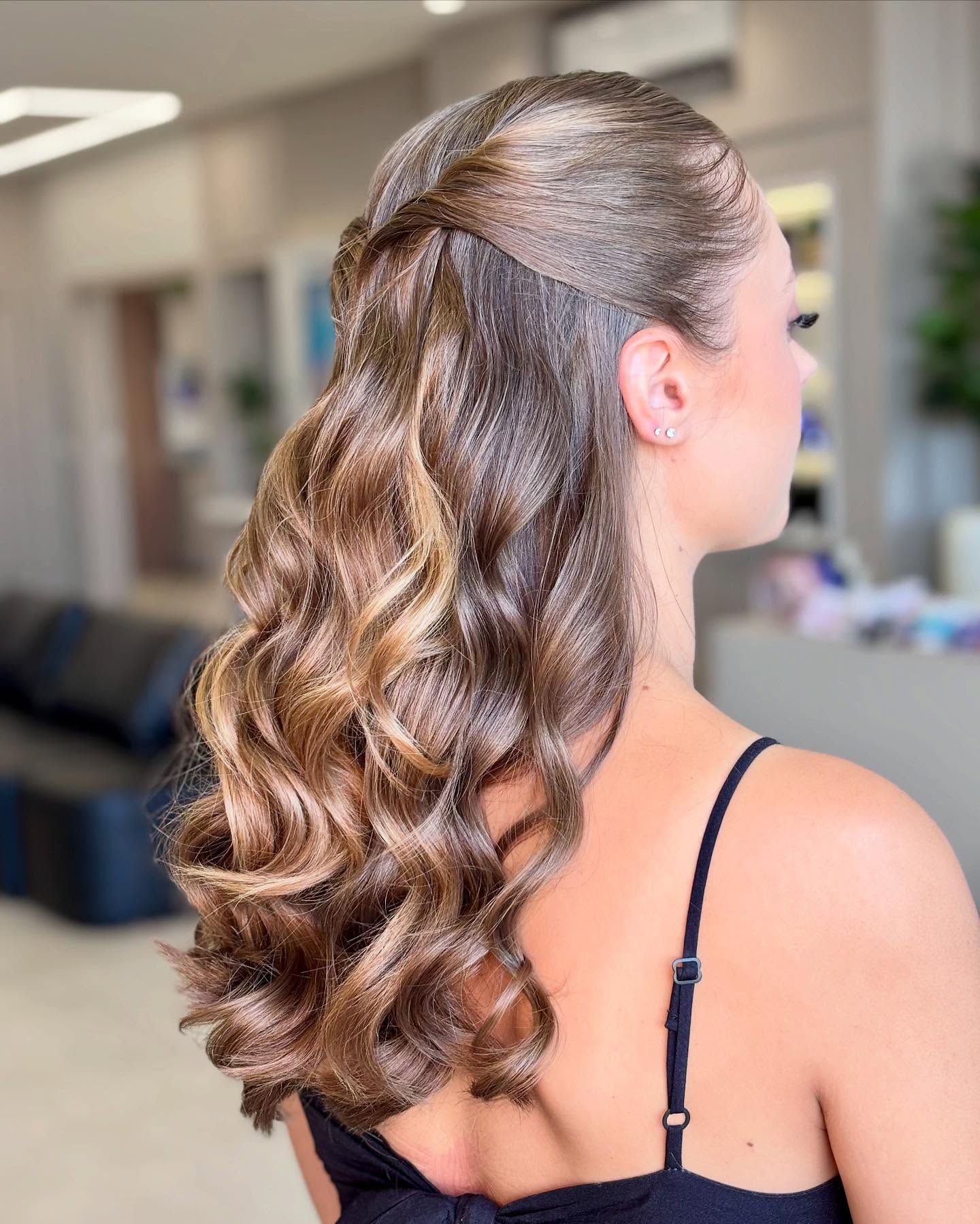 Penteados em Tijucas SC | Estilo e Elegância no Innovare Salão Penteados em Tijucas SC | Estilo e Elegância no Innovare Salão